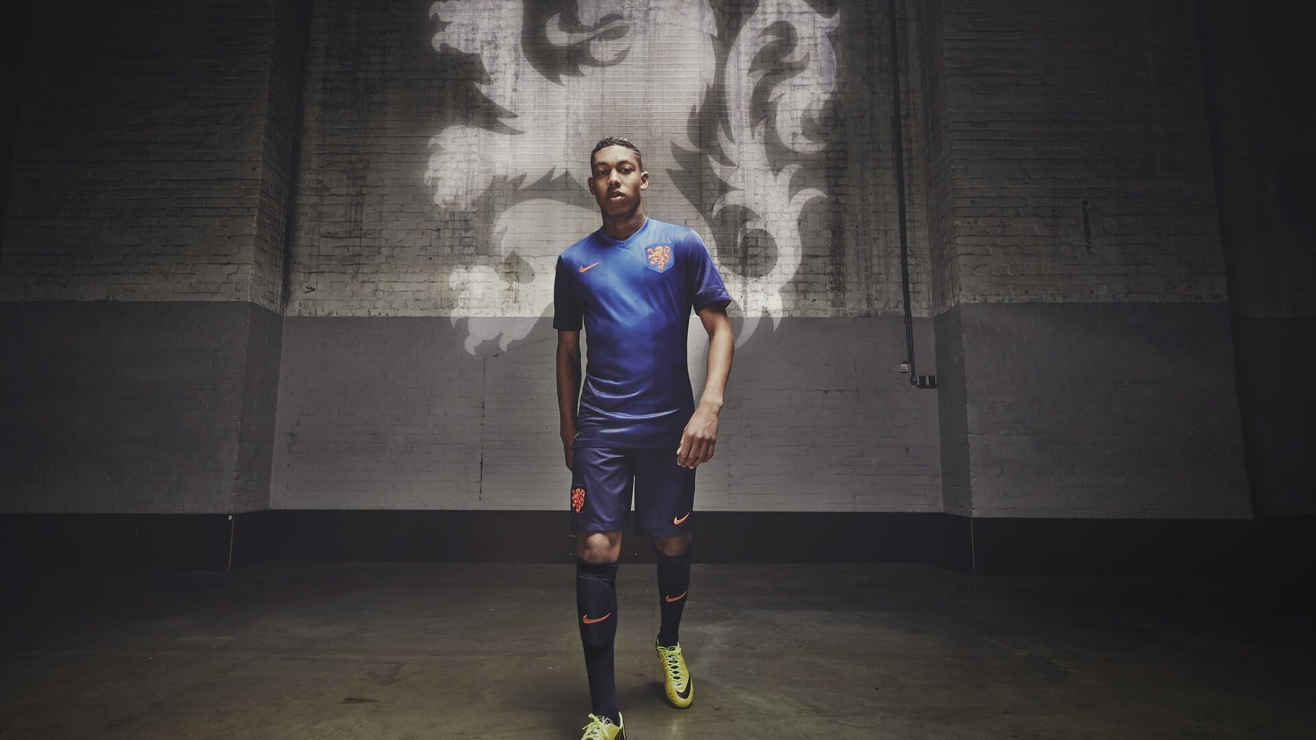 开云体育官方-中超球队主场表现持续抢眼,中超联赛主场