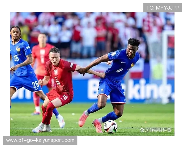 姆巴佩对阵波兰门神，小组赛攻坚战上演